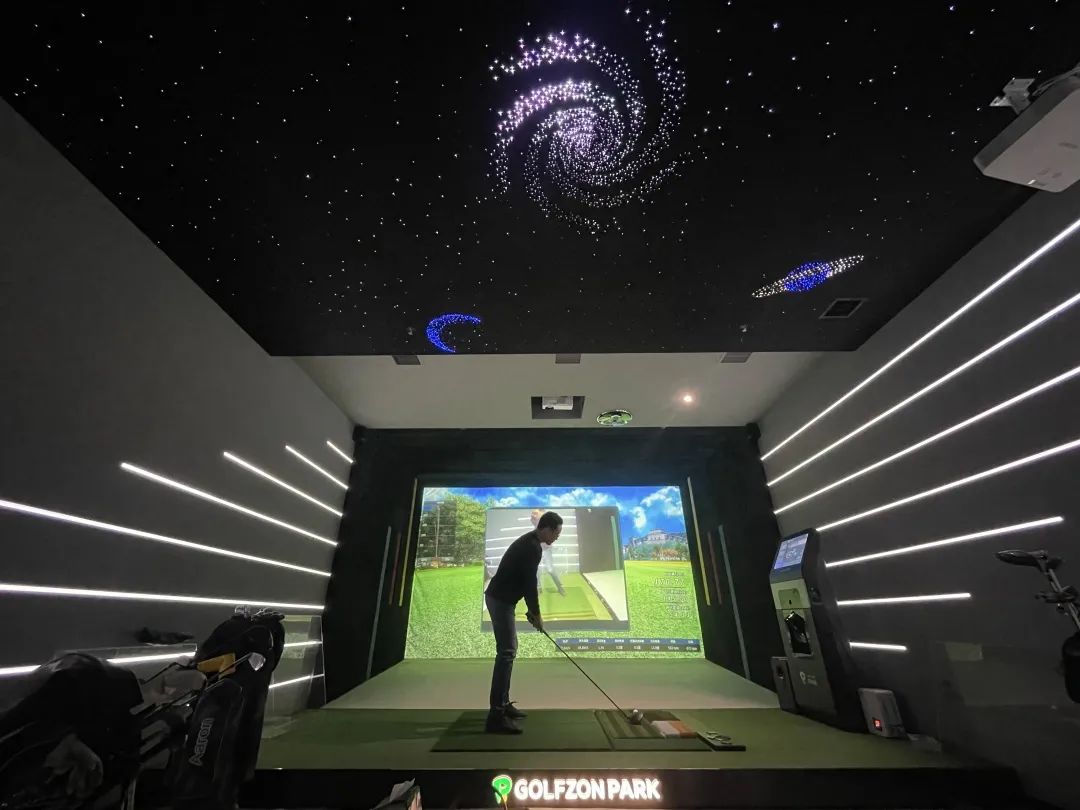 乘風(fēng)擊球，揮桿破浪——GOLFZON PARK大連中山廣場(chǎng)店盛大開業(yè)！